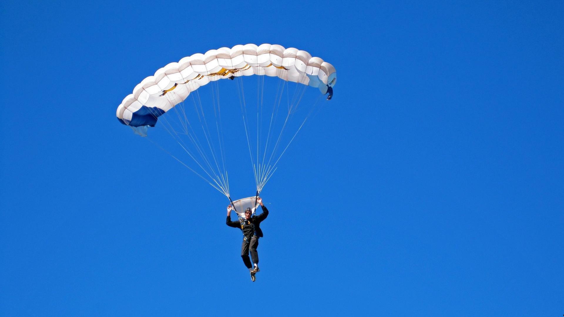 基米希力挺新星卡尔，持续高光表现应获德国队征召